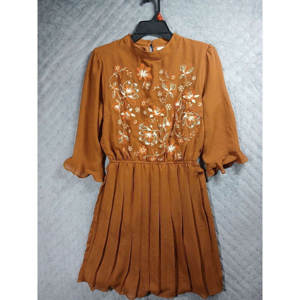 🌟 STUNNING Savanna Jane Cottagecore Embroidered Boho Pleated Dress Medium 🌟 - Picture 2 of 9